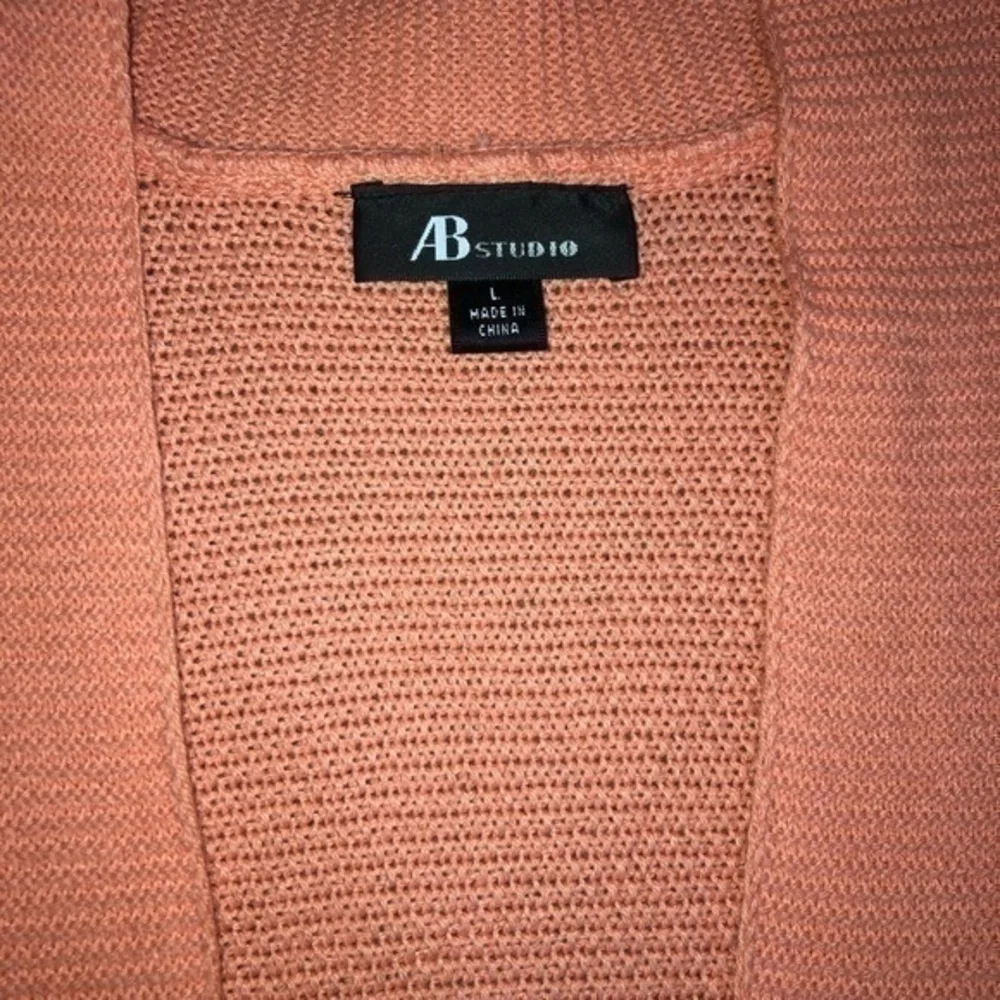 AB Studio 3/4sleeve wrap soft knit size large